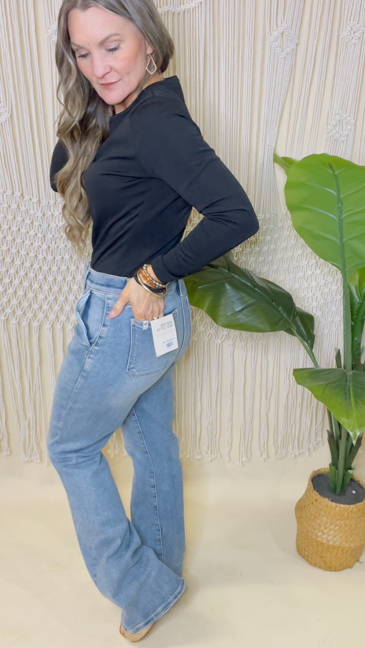 1-12695 SNEAK PEEK JEANS-Jeans-Broken Boutique-Palestine-TX