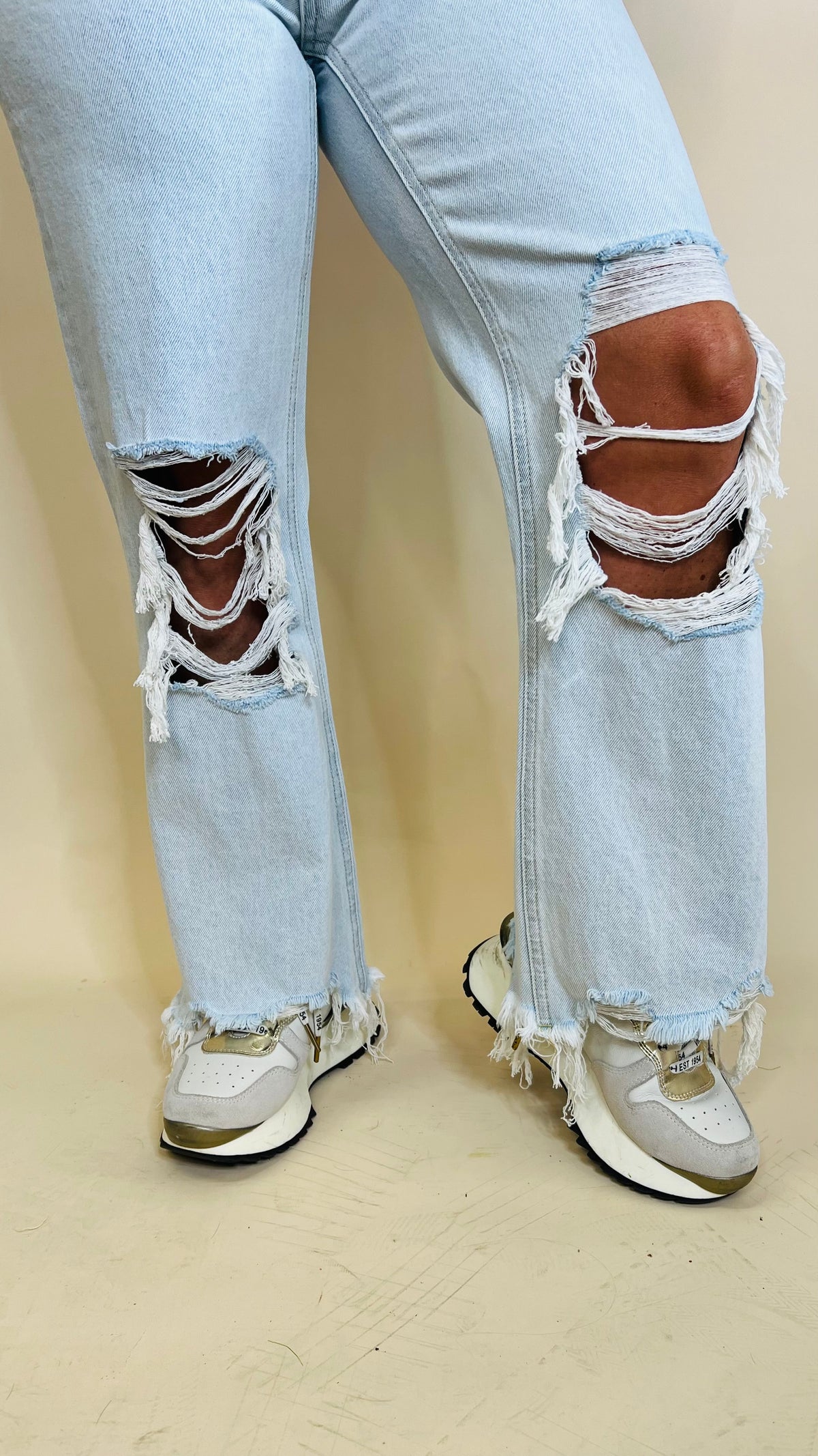 6-2471 Leslie Vervet Jeans-Jeans-Broken Boutique-Palestine-TX