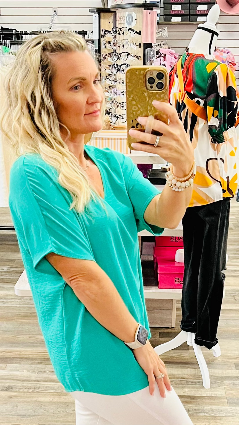 Kelly Green Ruth Top-Blouses-Broken Boutique-Palestine-TX